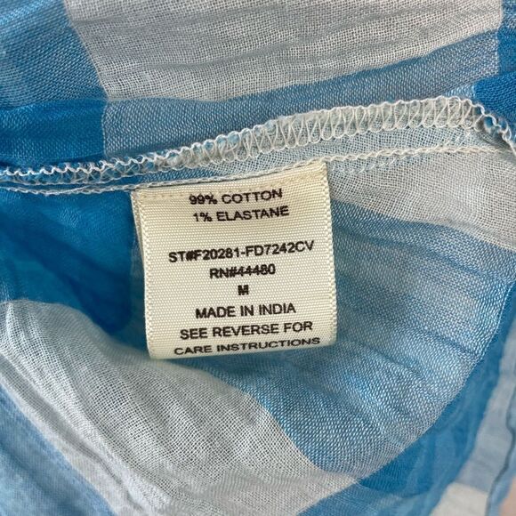 NWT Love Fire Button Down Blue and White Top Size M - Picture 8 of 8